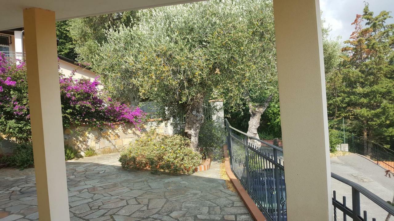 Villa Jone Diano Marina Bagian luar foto