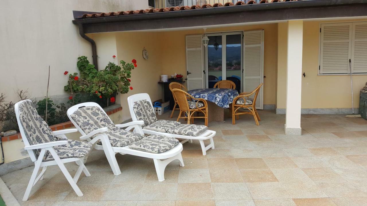 Villa Jone Diano Marina Bagian luar foto